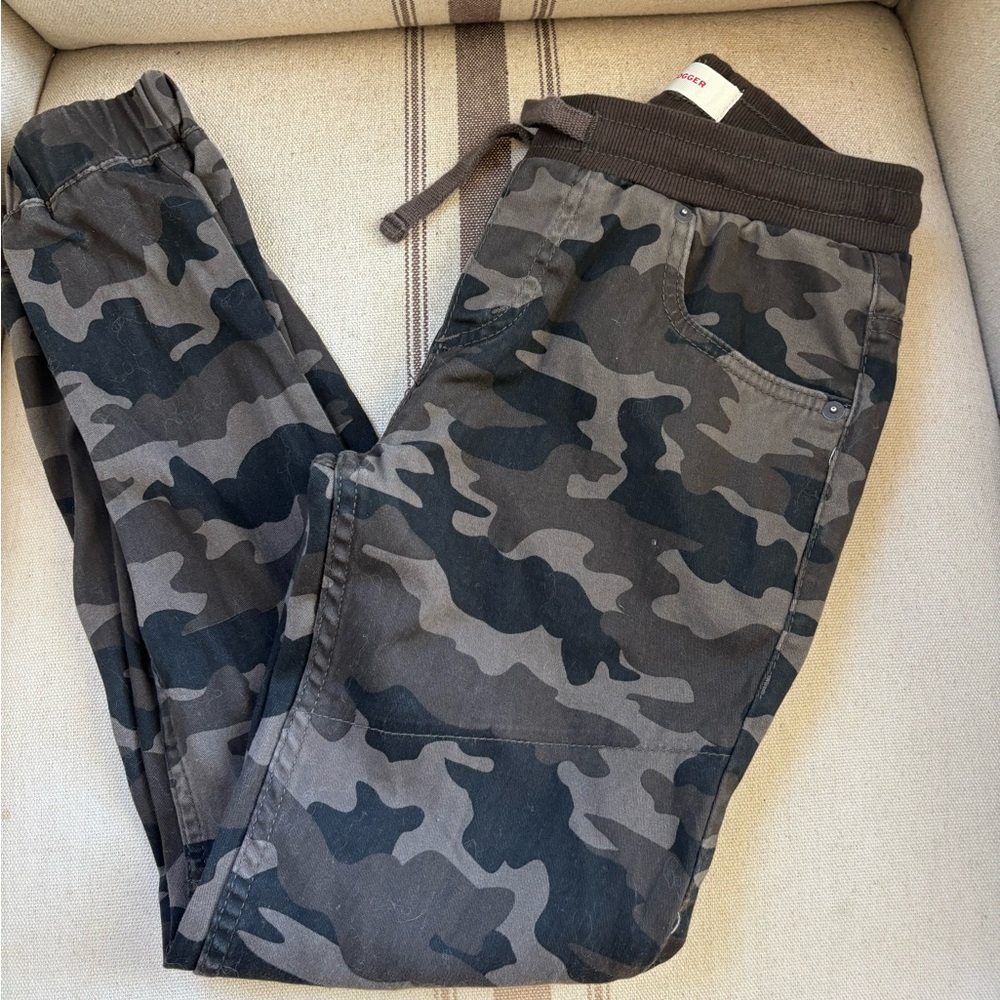 Levi's Camouflage Jogger Pants